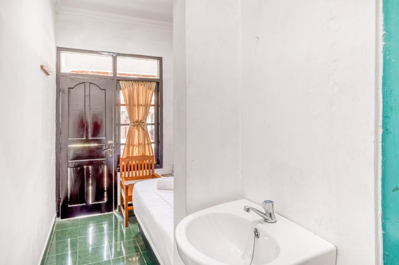 Reddoorz Near Wisata Pantai Parangtritis Kretek Экстерьер фото